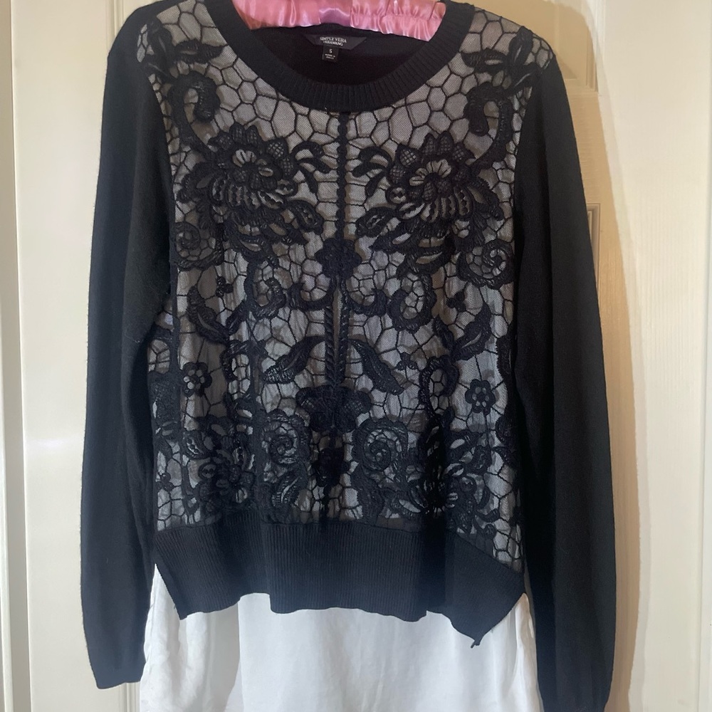 Simply Vera Wang long sleeve Lace Sweater - Picture 3 of 3